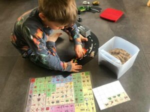 Vic aan het spelen met SCORE.